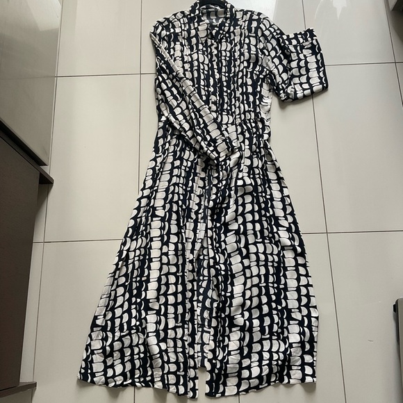 ZARA PRINT FLAIR LONG DRESS - Picture 1 of 4